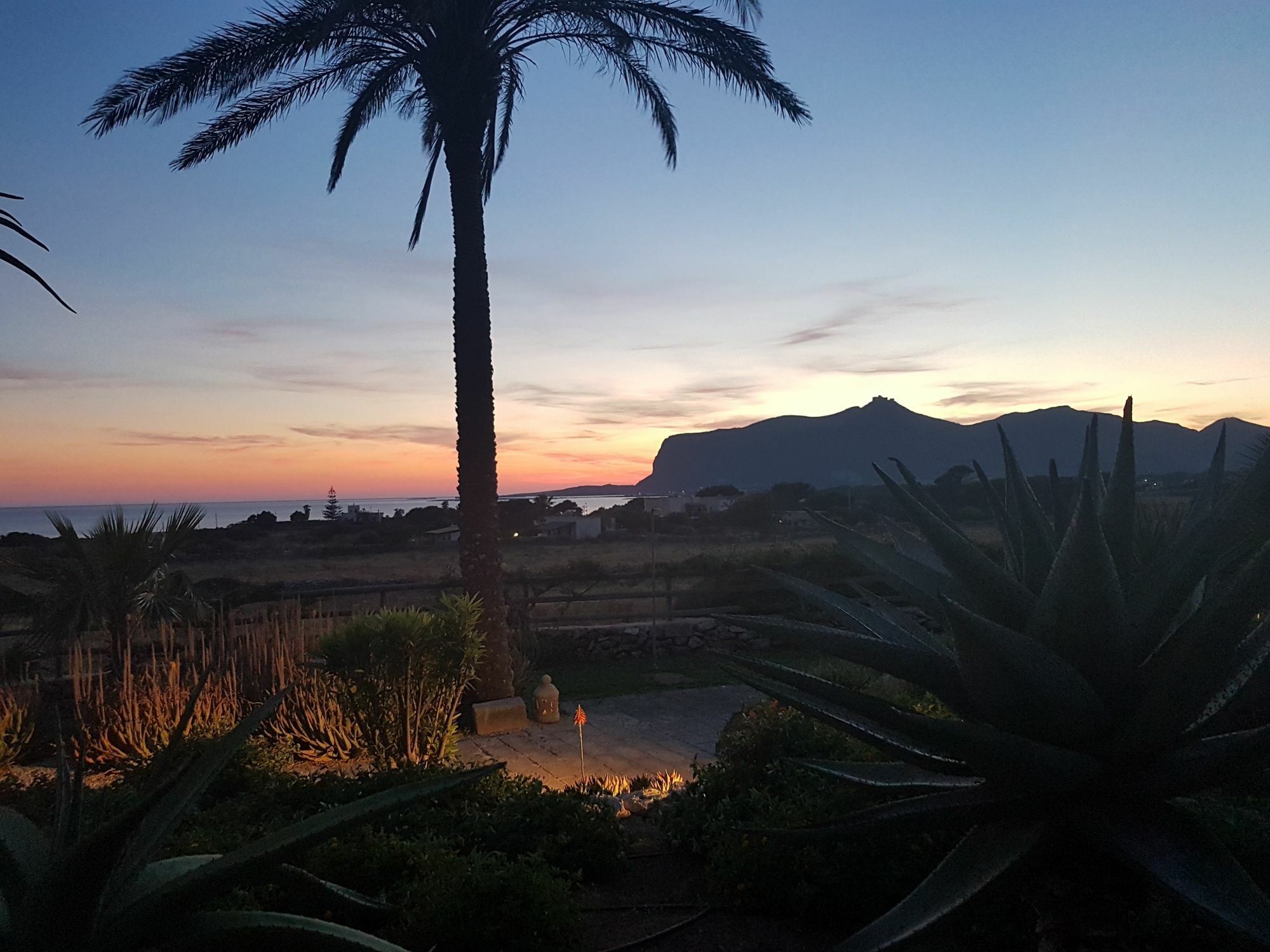 منزل الضيف فافينانا  في Il Giardino Delle Aloe المظهر الخارجي الصورة